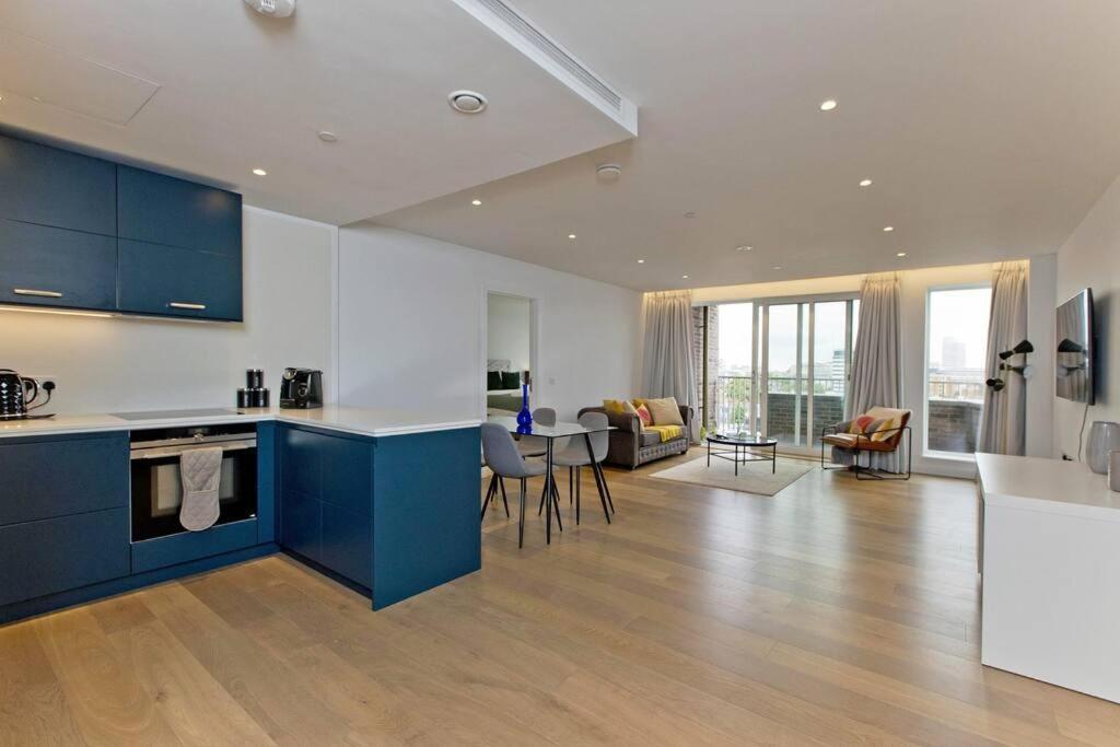 Kings Cross 2 Bed With City Views, Ac, Balcony Lägenhet London Exteriör bild